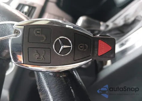 2010 Mercedes-Benz Glk 350 4Matic из США, поврежденный, VIN WDCGG8HB2AF268233